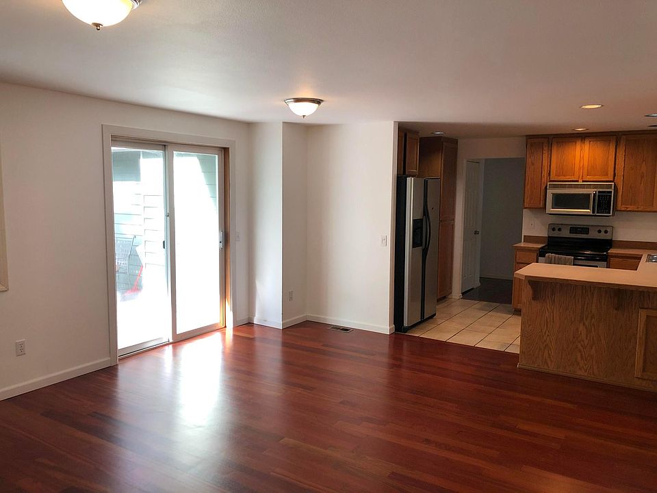 Main Living and Kitchen to the deck