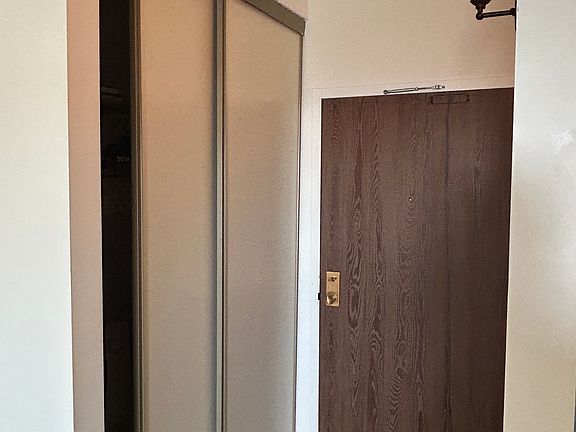 2nd image of 423 Tait Ct