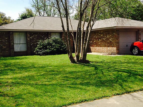 3rd image of 418 Pickford Dr
