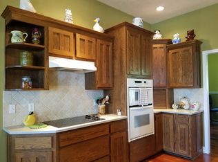 643 Lakeview Dr, Mooresburg, TN 37811