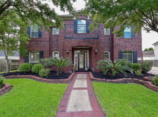 3026 Newbrook Dr, Pearland, TX 77584