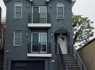 207 Avenue B, Bayonne, NJ 07002