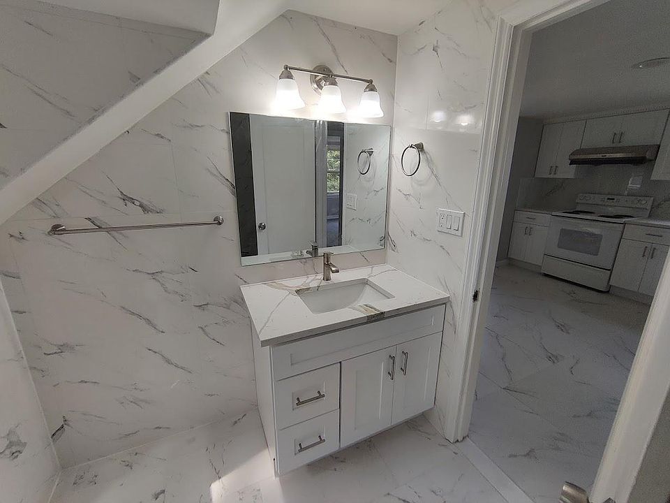 2nd image of 24 N Edward St #2
