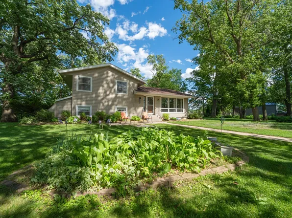 44836 Saukview Dr, Sauk Centre, MN 56378