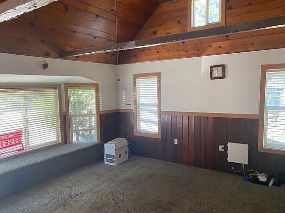 3rd image of 22662 Seeley Dr