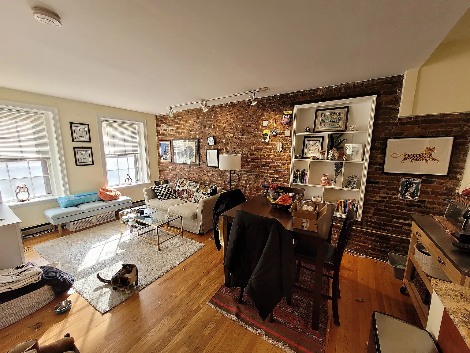 2 bed, $4,050 — Photo 2