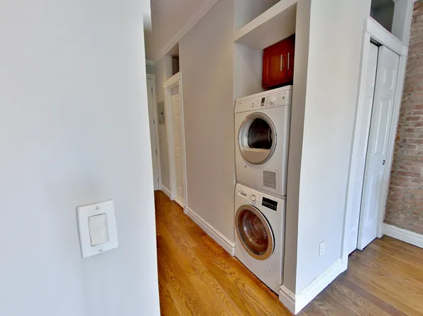 53 Leroy Street image 3 of 5