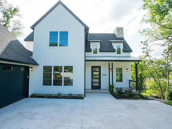 2nd image of 3038 Sunridge Dr