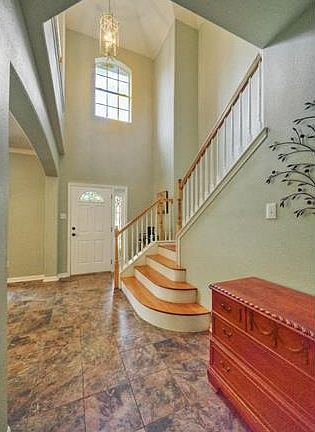 5th image of 2220 Wheaton Trl