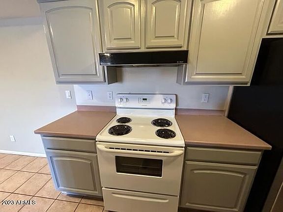4th image of 10610 S 48th St Unit 2053
