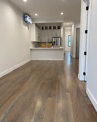 Rented by Borough Property Group | media 29