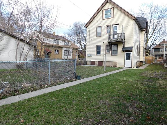 2nd image of 3715 N 5th St #3717