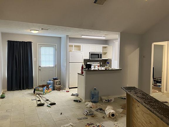 4th image of 9222 Mackerel Drive