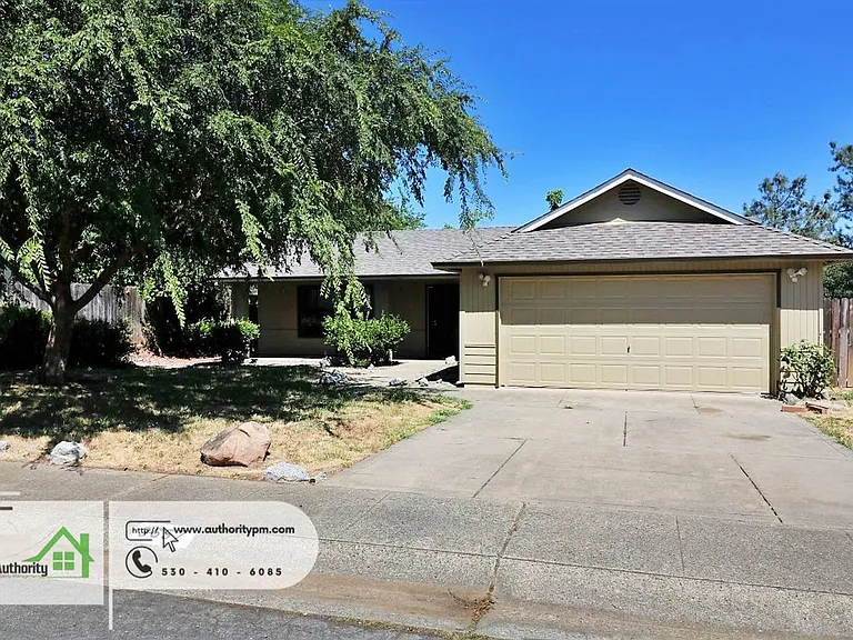 3657 Santa Rosa Way — Photo 1