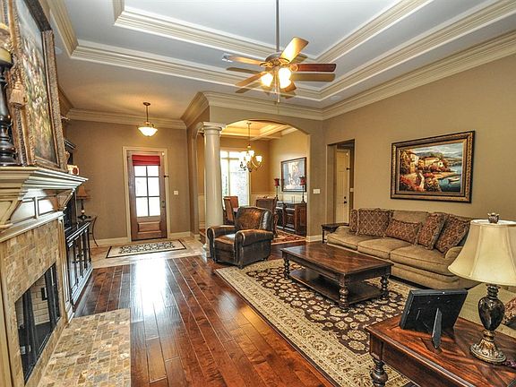 3rd image of 108 Turnmill Dr