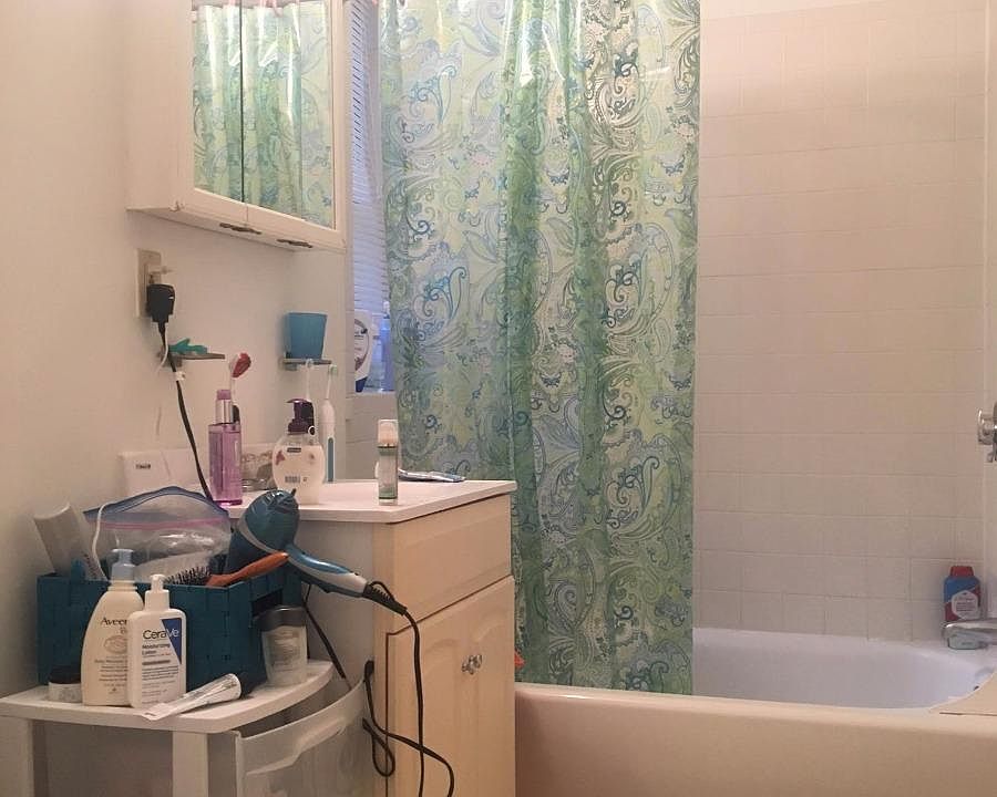 2nd image of 847 Beacon St #9SN