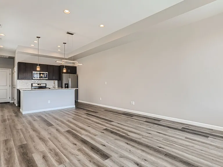 5315 E 63rd Pl — Photo 6