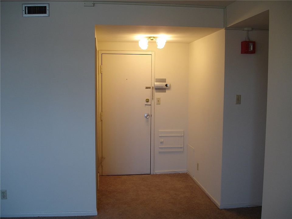 1st image of 1800 N Stanton St APT 606