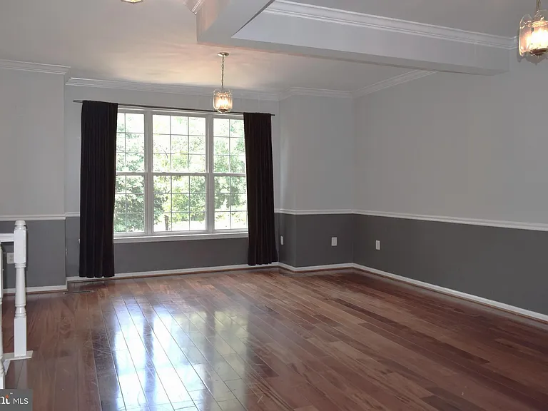 8819 Blue Royale Ln — Photo 7