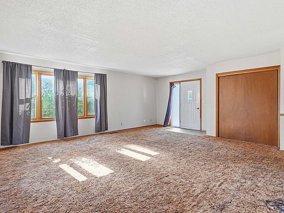 5th image of 3715 Knoll Ridge Dr
