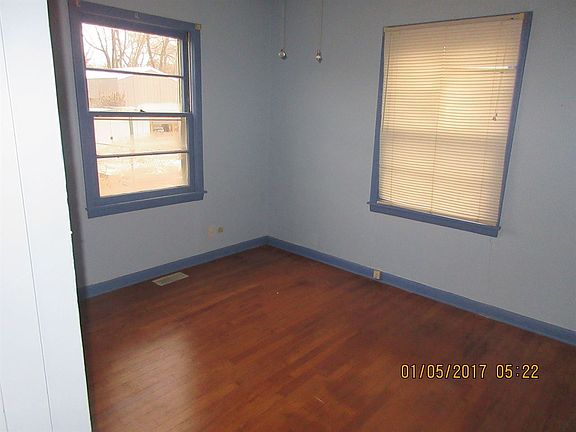 5th image of 642 N Frazier St