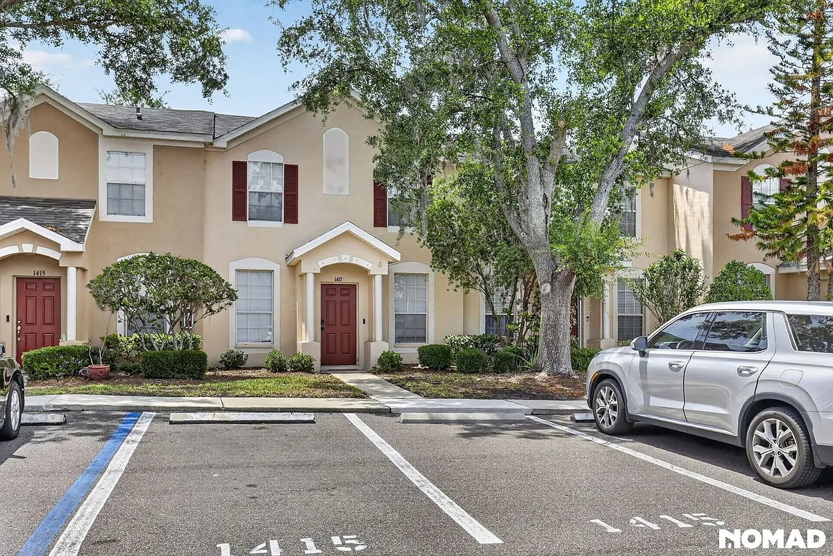 Building Photo - 1417 Lyonshire Dr