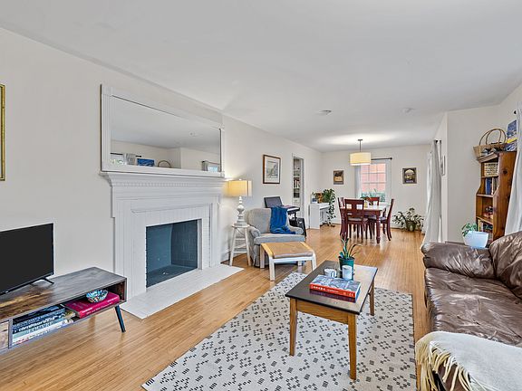 4th image of 2726 Dunlavin Way