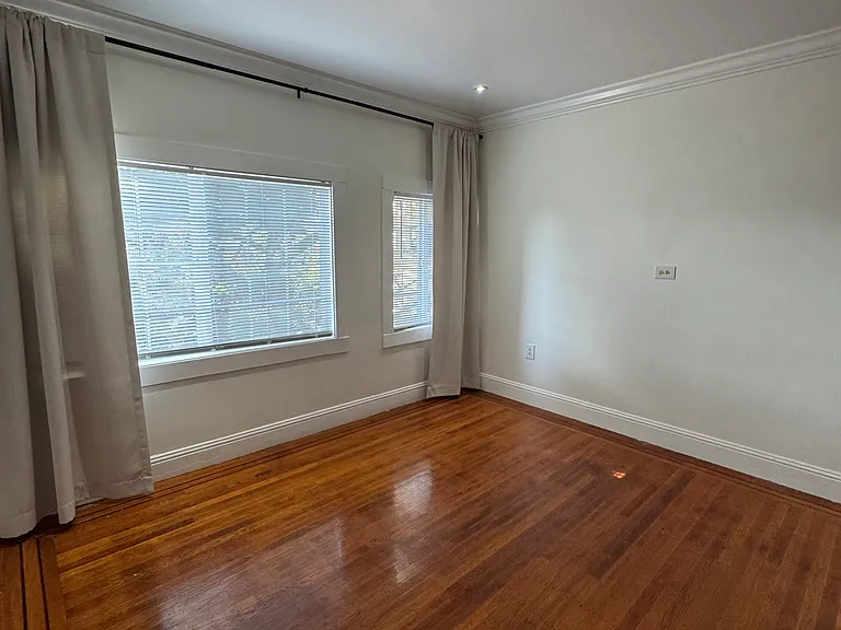 118 Porter St #1 — Photo 12