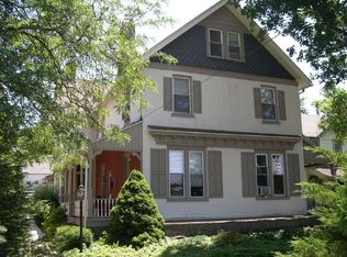 22 W King St, Malvern, PA 19355