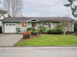 2087 James White Blvd W, Sidney, BC