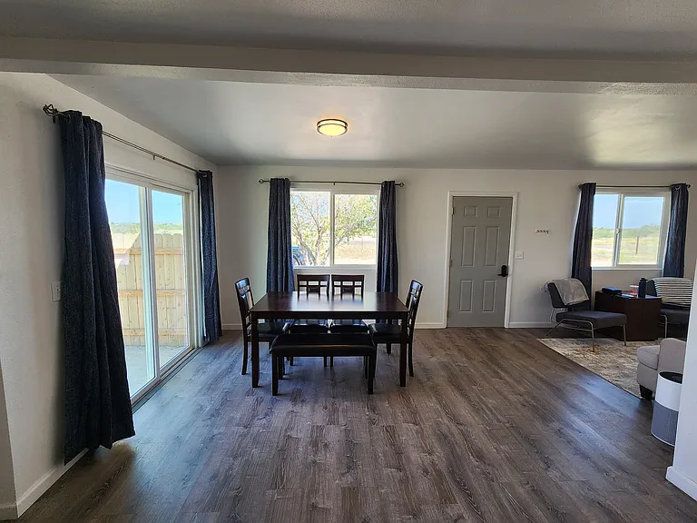 537 S Taylor Rd — Photo 42