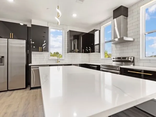 2609 W Bonnie Ln, Rogers, AR 72758