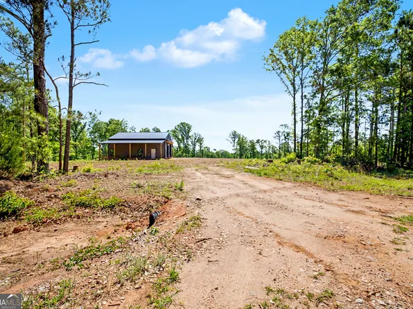 4A-4B Windwood Dr, Lanett, AL 36863