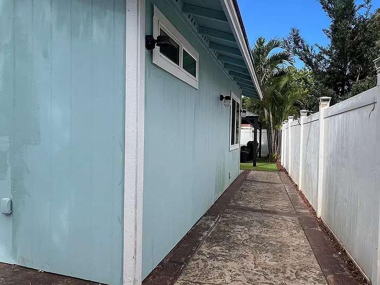 Kawailani Cir — Photo 20