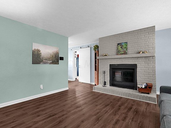 5th image of 4821 Calvin Dr