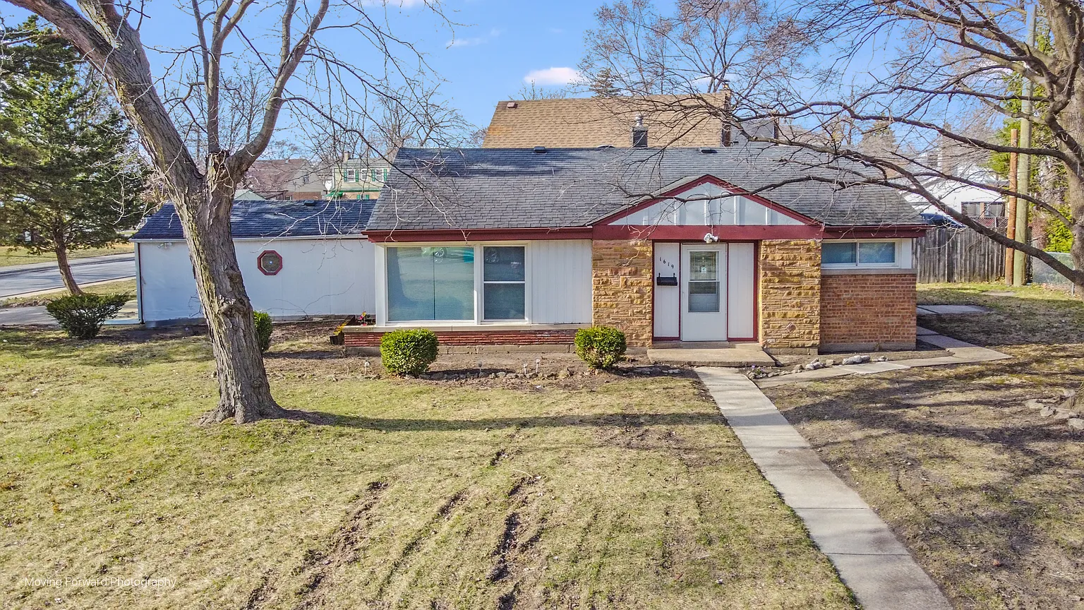 1619 Shirley Dr photo 1