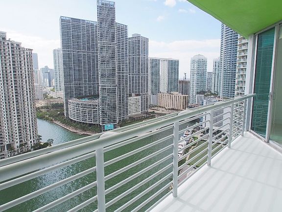 4th image of 325 Biscayne Blvd #2917