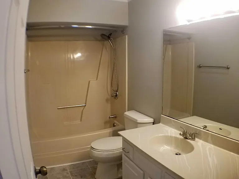 1018 Konnarock Rd — Photo 16