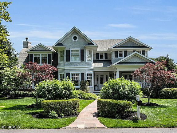 2nd image of 15 Woodmere Avenue
