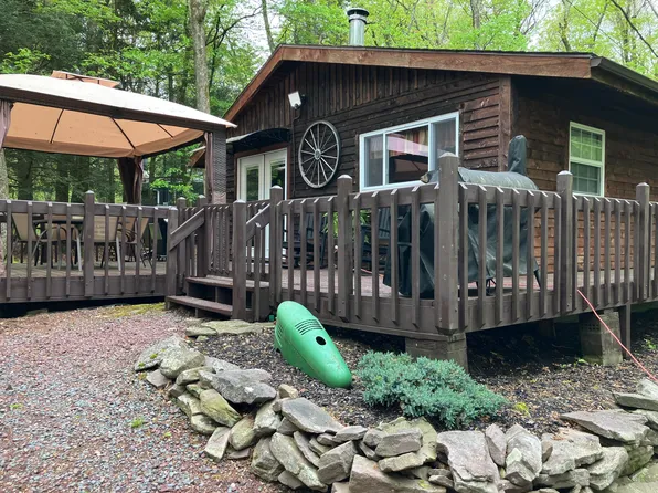 39 Pine Tree Rd, Albrightsville, PA 18210