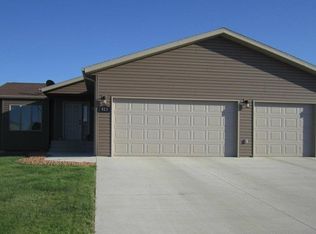913 E Lasalle Dr, Bismarck, ND 58503