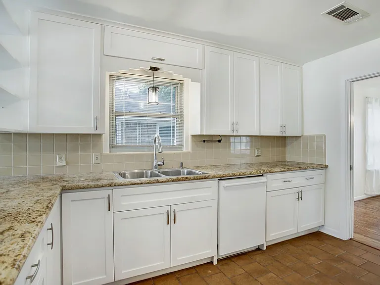 3807 Murworth Dr — Photo 6