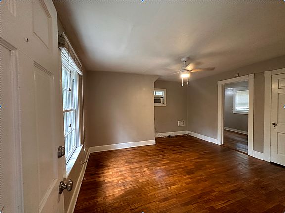 Bedroom/Living Room