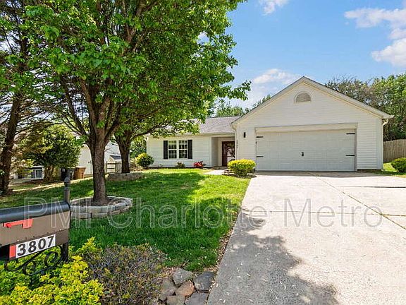2nd image of 3807 Crimson Wing Dr