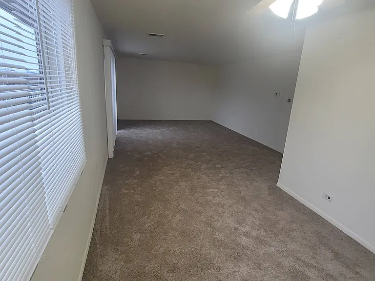 9937 S Cicero Ave #405 — Photo 8