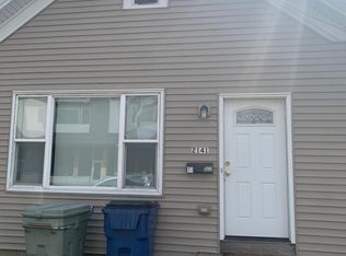 2141 S Kinnickinnic Ave, Milwaukee, WI 53207