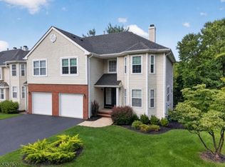 2 Shackamaxon Ter, Clinton Twp., NJ 08801