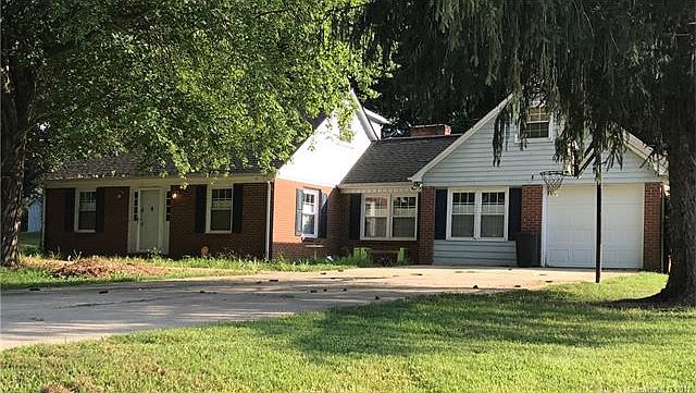 1st image of 134 E Meadowview Dr