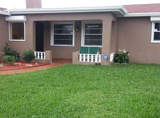 147 N Robbins Dr, West Palm Beach, FL 33409