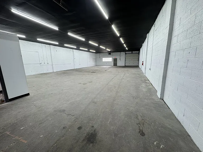 572 S Nelson Rd #C — Photo 1